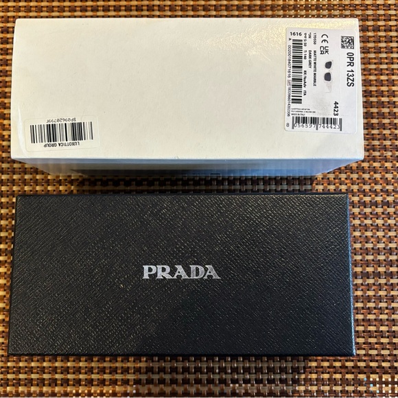 Prada PR 13ZS Sunglasses, New in box! Authentic! - Picture 6 of 10